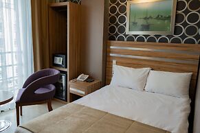 La Casa Hotel