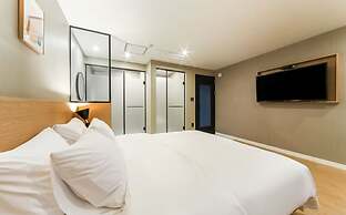 Hotel OU