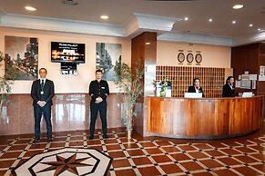 River Palace Hotel