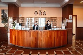 River Palace Hotel