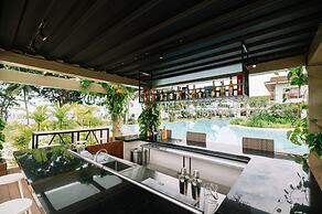 Nouveau Resort