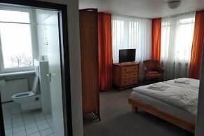 Atelier Guesthouse