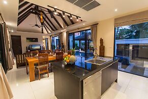 Tulip Pool Villa