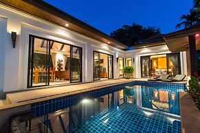 Tulip Pool Villa
