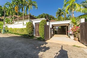Tulip Pool Villa
