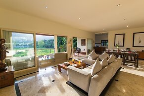 Viola Pool Villa