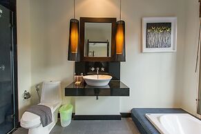 Emerald Pool Villa