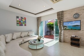 Trixie House Pool Villa in Rawai
