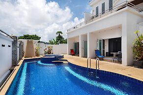 Sky Pool Villa