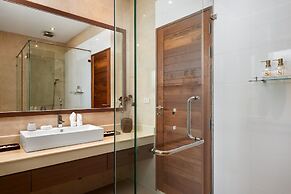 Crystal Pool Villa