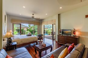 Aster Pool Villa