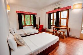 Mad Monkey Phnom Penh - Hostel