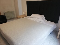 Hostal River