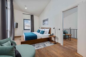 Gudauri Lodge