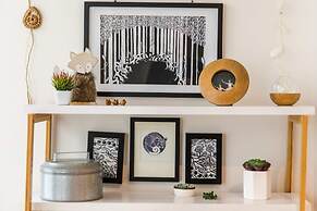 Eclectic 1 Bedroom South Yarra Hideaway