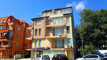Perla Apartments