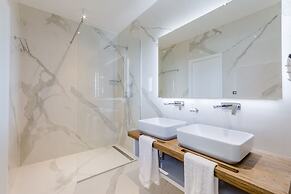 Luxury Villa Luna with Swimming Pool