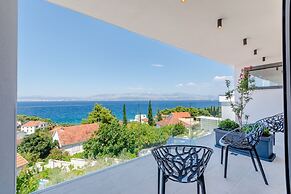 Luxury Villa Soleil with Swimming Pool