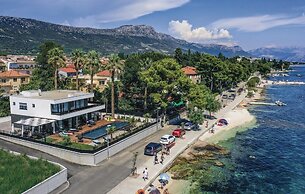 Beachfront Villa Baronessa with Pool