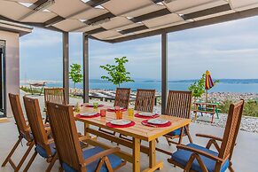 Luxury Villa Grand View