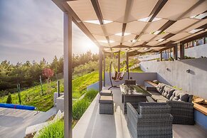 Luxury Villa Grand View