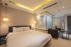 Hotel Button