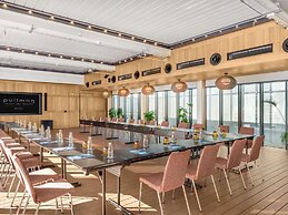 Pullman Budapest