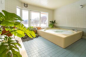 Canopy Cortina Lodge
