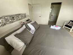 Movida Inn Aruba
