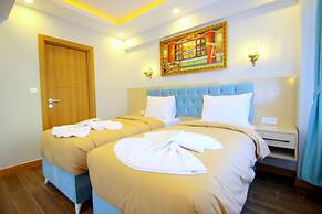 Hira Hotel