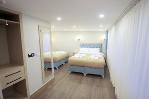 Hira Hotel