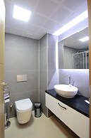 Hira Hotel