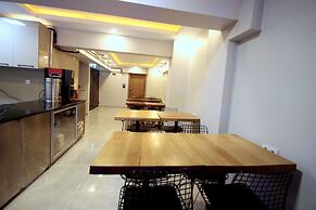 Hira Hotel