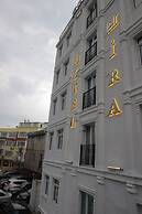 Hira Hotel