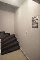 Hira Hotel