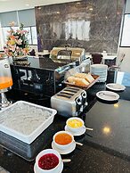 Pratunam Atrium Hotel