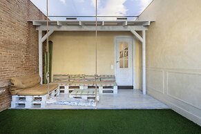 Enjoybcn Coliseum Apartments
