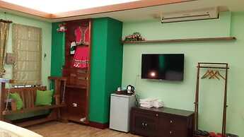 Lrayuwan B&B