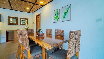 Pearl Bay Villas