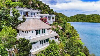 Pearl Bay Villas