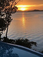 Pearl Bay Villas