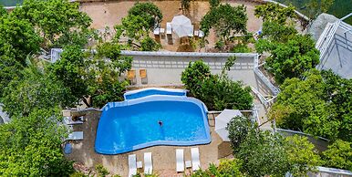 Pearl Bay Villas