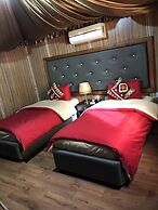 Sharah Luxury Camp