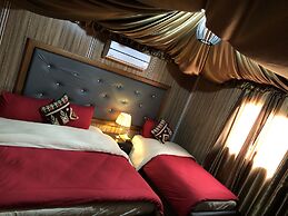 Sharah Luxury Camp