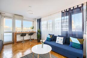 Zgoda 13 Apartment