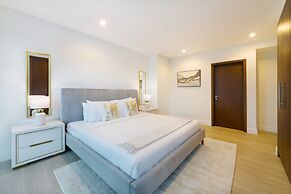 Maison Privee - Spectacular Duplex Apt w/ Canal views