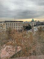 Maccani Black Luxury Suites