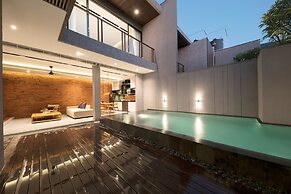 Villa DeDayuh Seminyak