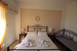 Manos Syros