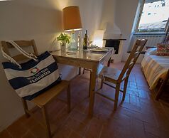Refilea Sea View Tower Villa